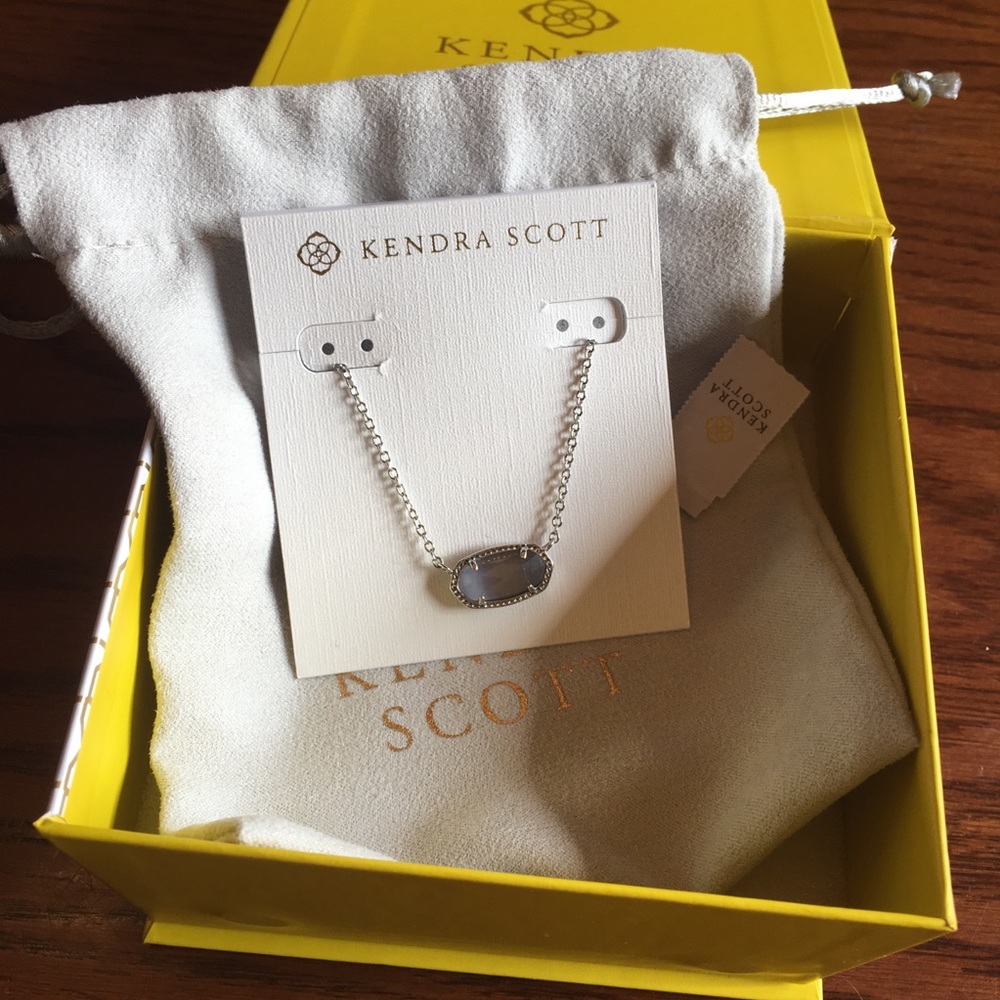 Gorgeous Grey Kendra Scott Elisa Pendant Necklace